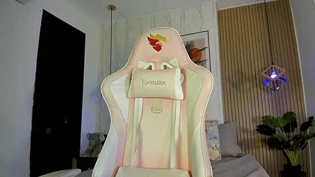 CameronCollins  online show from 27, 11, 2025