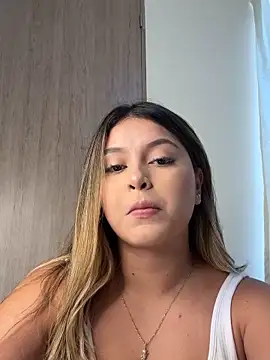 lunablossom  online show from 29, 12, 2024