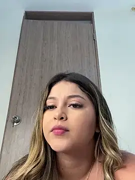 lunablossom  online show from 1, 2, 2025