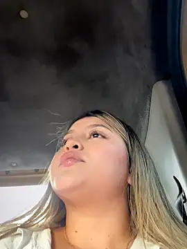 lunablossom  online show from 27, 9, 2025