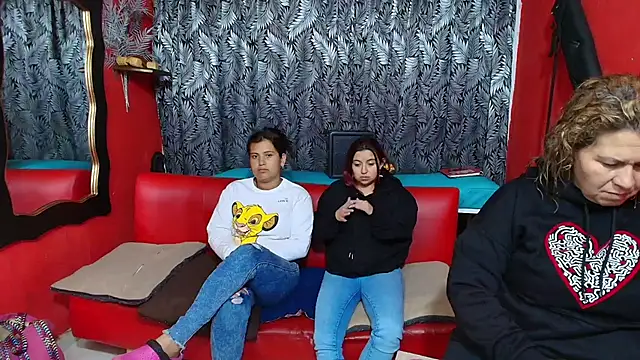 Snapshot of lesbiancuple chatting on 2, 2, 2025 lesbiancuple online show from 2, 2, 2025