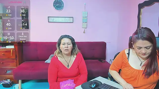 lesbiancuple online show from 24, 10, 2025