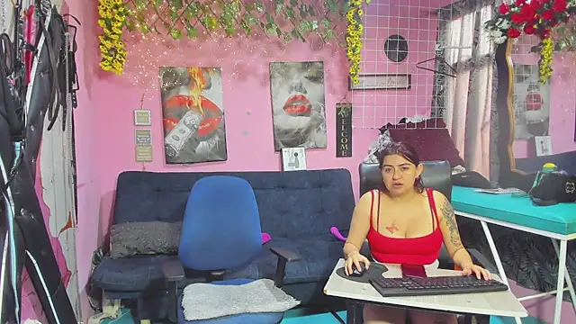 lesbiancuple online show from 26, 5, 2026