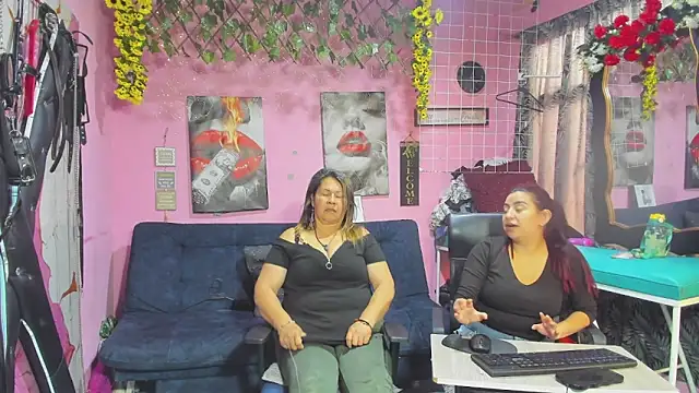 lesbiancuple online show from 30, 5, 2026