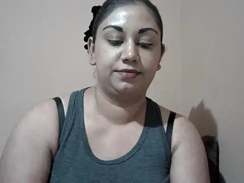 Snapshot of bellachow10 chatting on 1, 5, 2026 bellachow10 online show from 1, 5, 2026