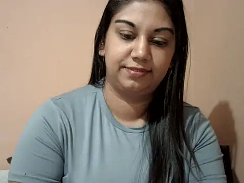 Snapshot of bellachow10 chatting on 12, 5, 2026 bellachow10 online show from 12, 5, 2026
