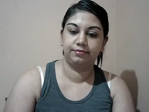Snapshot of bellachow10 chatting on 16, 5, 2026 bellachow10 online show from 16, 5, 2026