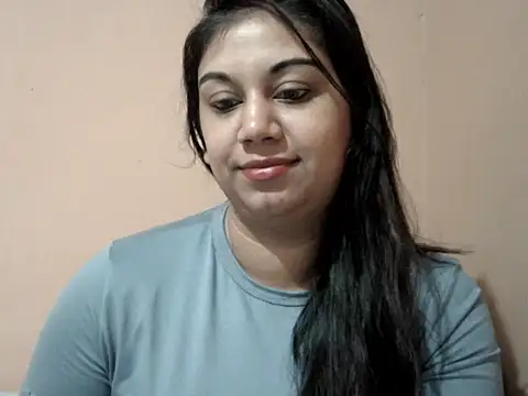 Snapshot of bellachow10 chatting on 20, 5, 2026 bellachow10 online show from 20, 5, 2026