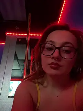Snapshot of sweetandwet_daddy chatting on 15, 3, 2025 sweetandwet daddy online show from 15, 3, 2025