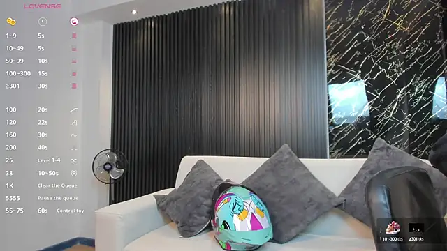 kimbrownn online show from 4, 2, 2025