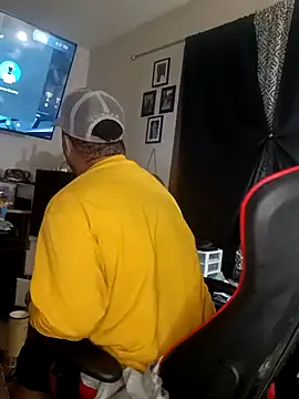 Snapshot of yellowwetfox chatting on 29, 12, 2024 yellowwetfox online show from 29, 12, 2024