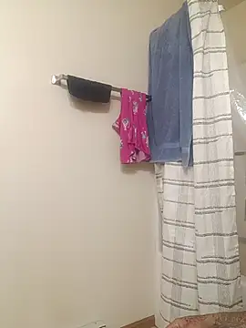 Snapshot of yellowwetfox chatting on 3, 3, 2026 yellowwetfox online show from 3, 3, 2026