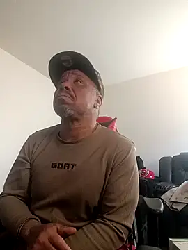 Snapshot of yellowwetfox chatting on 29, 3, 2026 yellowwetfox online show from 29, 3, 2026