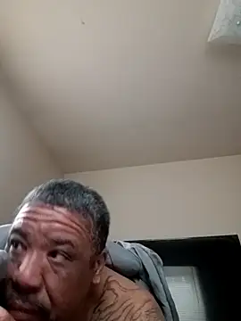 Snapshot of yellowwetfox chatting on 8, 4, 2026 yellowwetfox online show from 8, 4, 2026