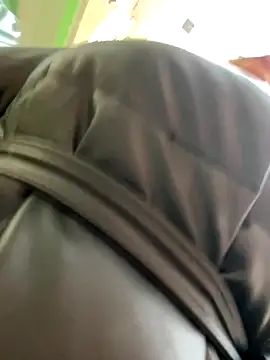 CrazzyChicks online show from 9, 11, 2025