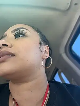 Snapshot of CarmelaAnthony chatting on 19, 5, 2026 CarmelaAnthony online show from 19, 5, 2026