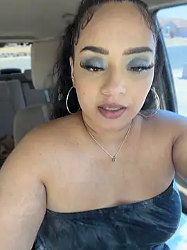 Snapshot of CarmelaAnthony chatting on 27, 5, 2026 CarmelaAnthony online show from 27, 5, 2026