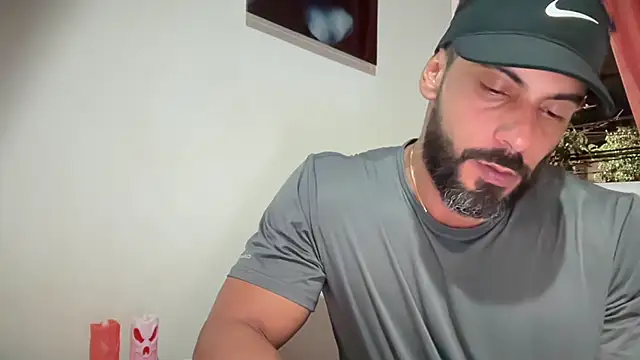 romeolovedark online show from 8, 11, 2025