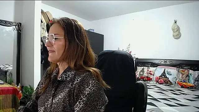 Snapshot of Xiimen chatting on 9, 1, 2025 Xiimen online show from 9, 1, 2025