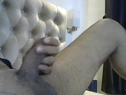 Snapshot of RANIRADHIK chatting on 29, 10, 2025 RANIRADHIK online show from 29, 10, 2025