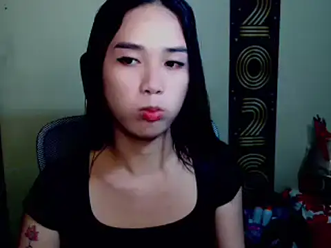 Snapshot of ShinningEthene chatting on 27, 6, 2026 ShinningEthene online show from 27, 6, 2026