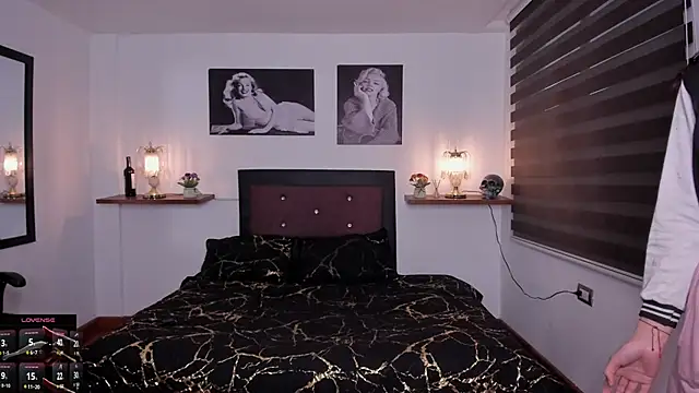 Mariana Joness online show from 9, 10, 2025