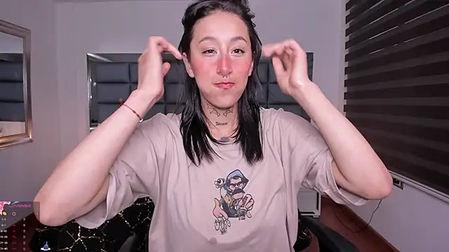 Mariana Joness online show from 4, 11, 2025