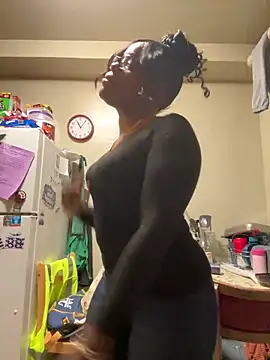 ChocolateBuns101 online show from 1, 1, 2025