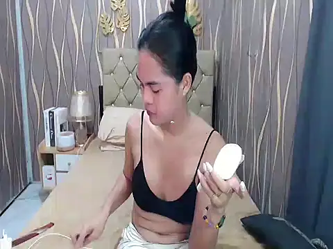 MilkyAnnaconda 69 online show from 13, 12, 2024