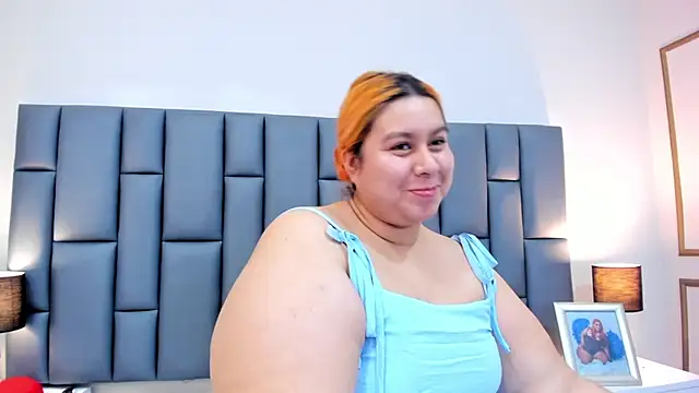 Snapshot of aandreaperez chatting on 4, 2, 2025 aandreaperez online show from 4, 2, 2025