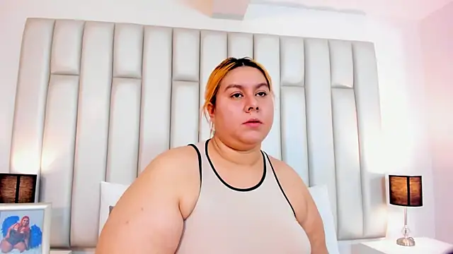 Snapshot of aandreaperez chatting on 7, 2, 2025 aandreaperez online show from 7, 2, 2025