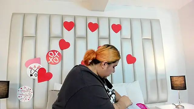 Snapshot of aandreaperez chatting on 13, 2, 2025 aandreaperez online show from 13, 2, 2025