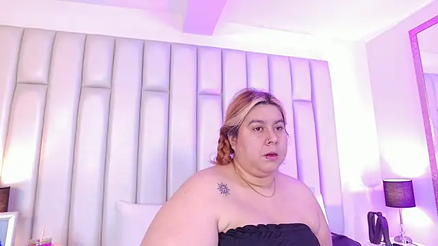 aandreaperez online show from 16, 2, 2026