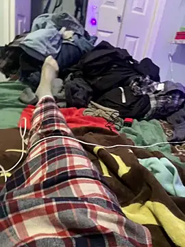 Hugetings online show from 12, 4, 2026