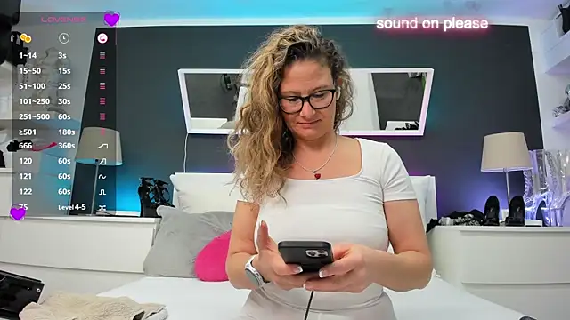 izzy-mendosa online show from 28, 1, 2025