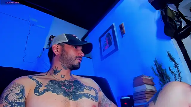 CamiloGray  online show from 20, 2, 2025