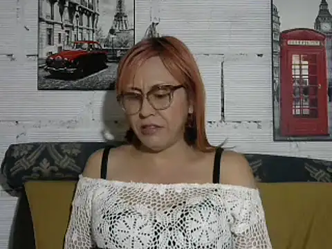 Snapshot of divahot08 chatting on 13, 3, 2025 divahot08 online show from 13, 3, 2025