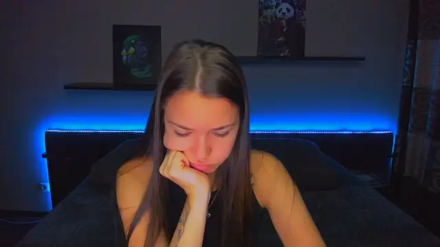 AlexaBarkley online show from 3, 11, 2025