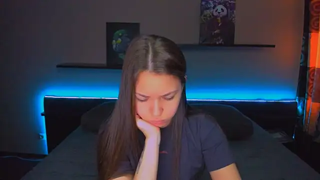 AlexaBarkley online show from 7, 4, 2026