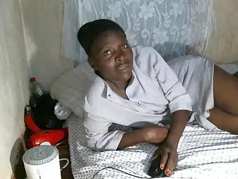 cute-shamza online show from 18, 12, 2025