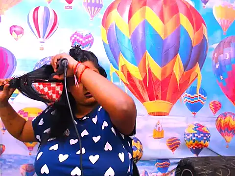 Snapshot of Indianfairy99 chatting on 18, 1, 2025 Indianfairy99 online show from 18, 1, 2025