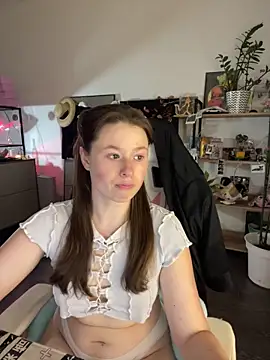 Snapshot of sweetest_pie chatting on 20, 6, 2026 sweetest pie online show from 20, 6, 2026