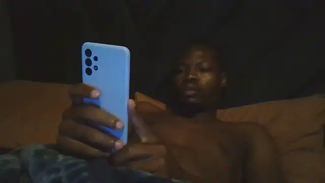 Snapshot of Malibongwe17 chatting on 27, 5, 2026 Malibongwe17 online show from 27, 5, 2026