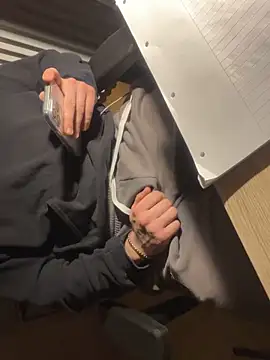 flawlessbigg online show from 8, 1, 2025