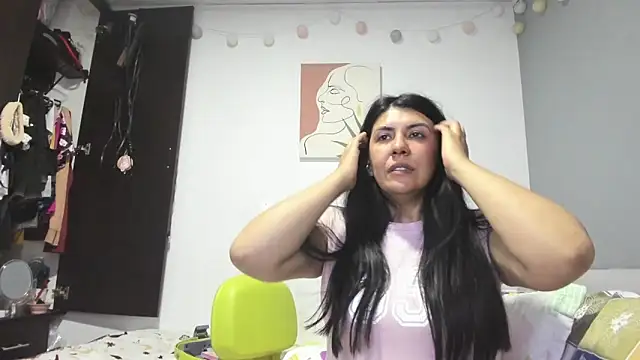 aisha latina online show from 6, 12, 2024