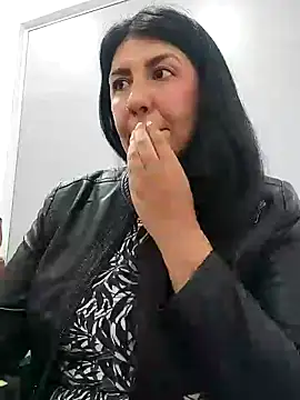 aisha latina online show from 13, 2, 2025