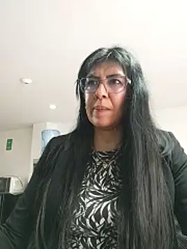 aisha latina online show from 29, 10, 2025