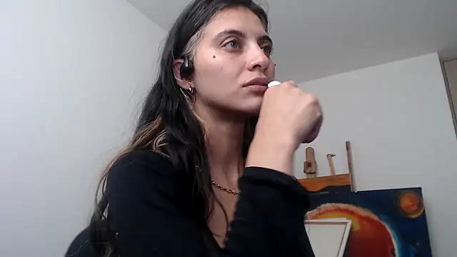 Snapshot of mariecam420 chatting on 17, 12, 2024 mariecam420 online show from 17, 12, 2024