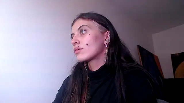 Snapshot of mariecam420 chatting on 23, 12, 2024 mariecam420 online show from 23, 12, 2024