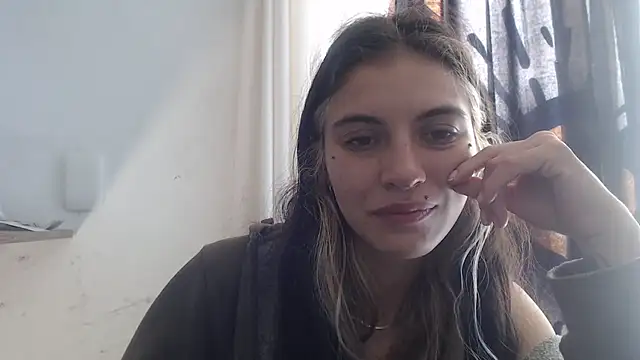 Snapshot of mariecam420 chatting on 22, 1, 2025 mariecam420 online show from 22, 1, 2025